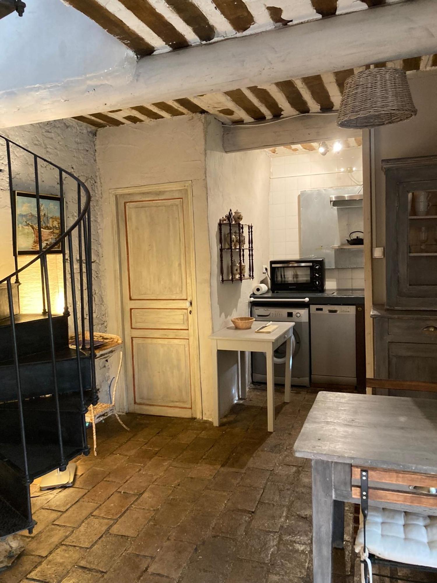 Campagne Baudeloup Bed & Breakfast ลีล-ซูร์-ลา-ซอร์ก ภายนอก รูปภาพ