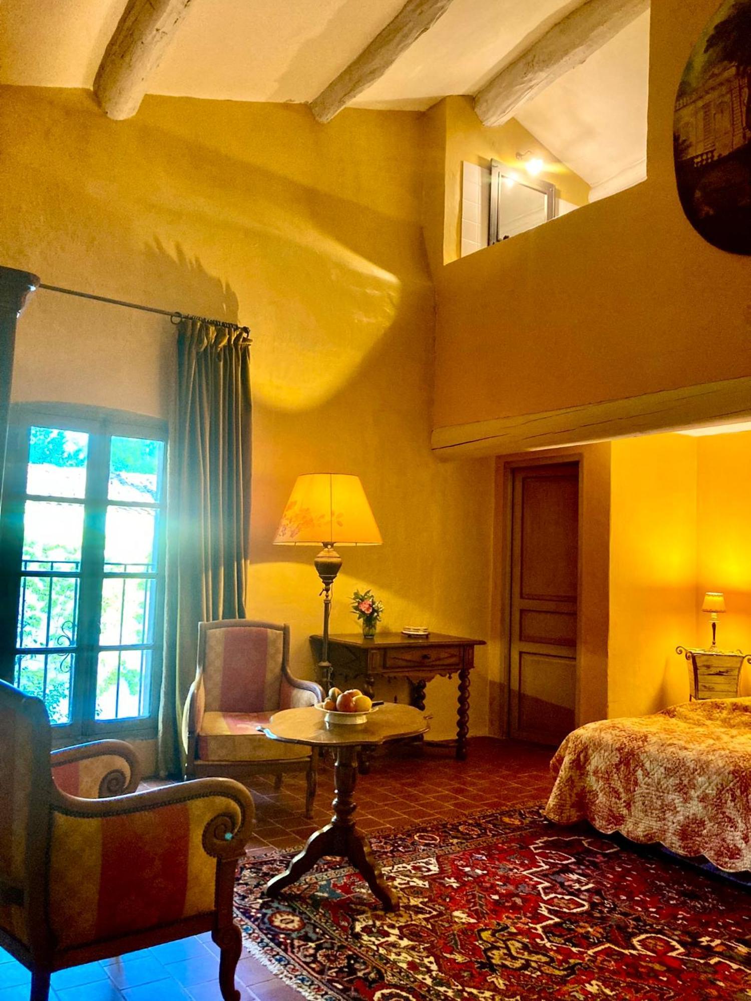 Campagne Baudeloup Bed & Breakfast ลีล-ซูร์-ลา-ซอร์ก ภายนอก รูปภาพ