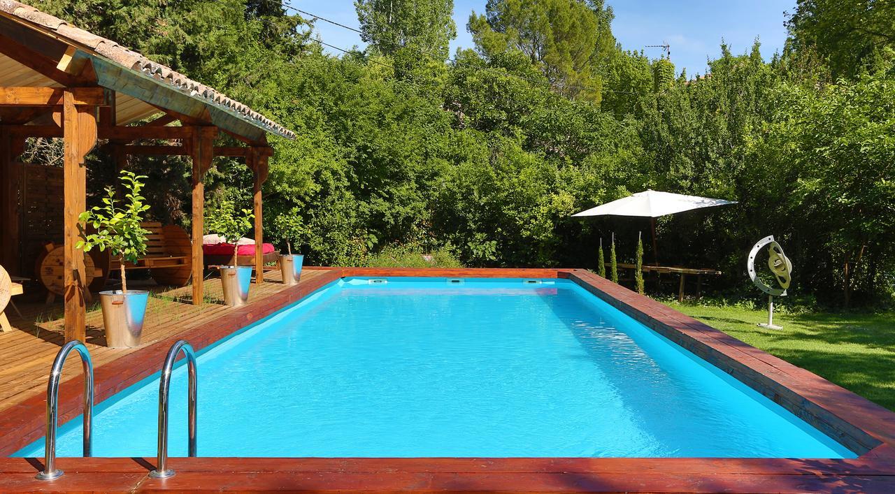 Campagne Baudeloup Bed & Breakfast ลีล-ซูร์-ลา-ซอร์ก ภายนอก รูปภาพ