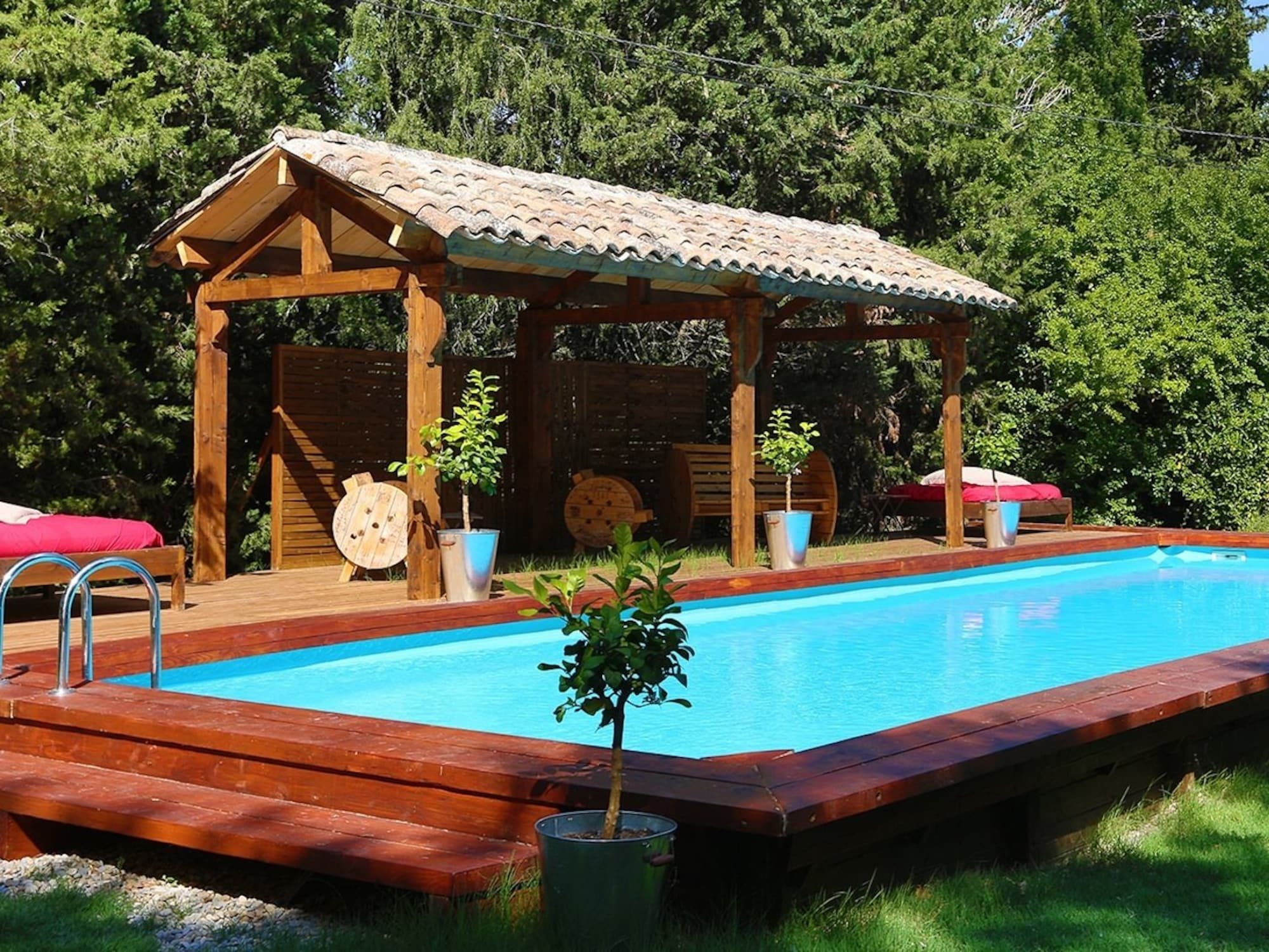 Campagne Baudeloup Bed & Breakfast ลีล-ซูร์-ลา-ซอร์ก ภายนอก รูปภาพ